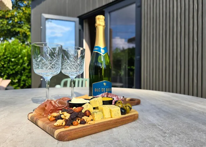 Сasa de vacaciones Luxury Tiny House With Private Hot Tub *